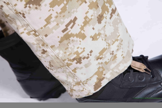 Uniforme militare uniforme del cammuffamento dell'esercito militare uniforme caldo impermeabile dei rivestimenti della Cina Xinxing da vendere
