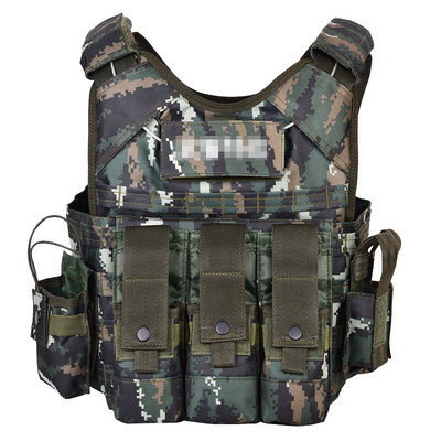 Esempio di giubbotto a prova di proiettile tattico militare con chiusura a bottone per indossare comodamente