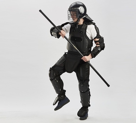 2024 Nuovo completo di difesa nero rigido antifiamma antidisturbo anti-colpo Safety riot suit