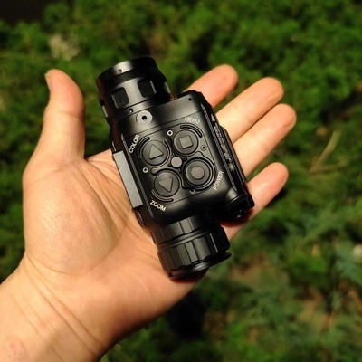 Sensore Vox FPA non raffreddato per equipaggiamento di combattimento specializzato portatile