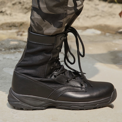 Stivali di gomma da combattimento per uomini con rivestimento isolante